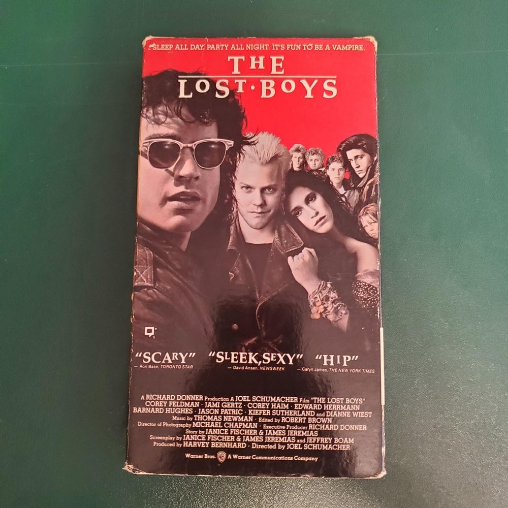 The Lost Boys VHS 1987 Warner Home Video Horror Vampire Kiefer Sutherland